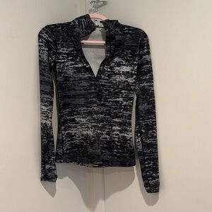 Nike Women's Black and Gray Long Sleeve Top